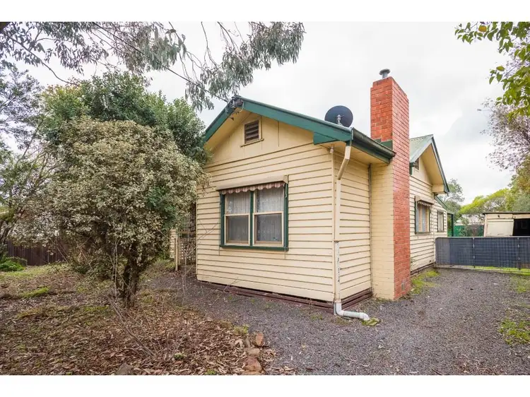 32 Rowe St, Euroa VIC 3666