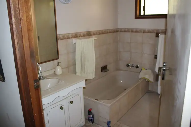 Fifth view of Homely house listing, 5 Sirius Court, Molendinar QLD 4214