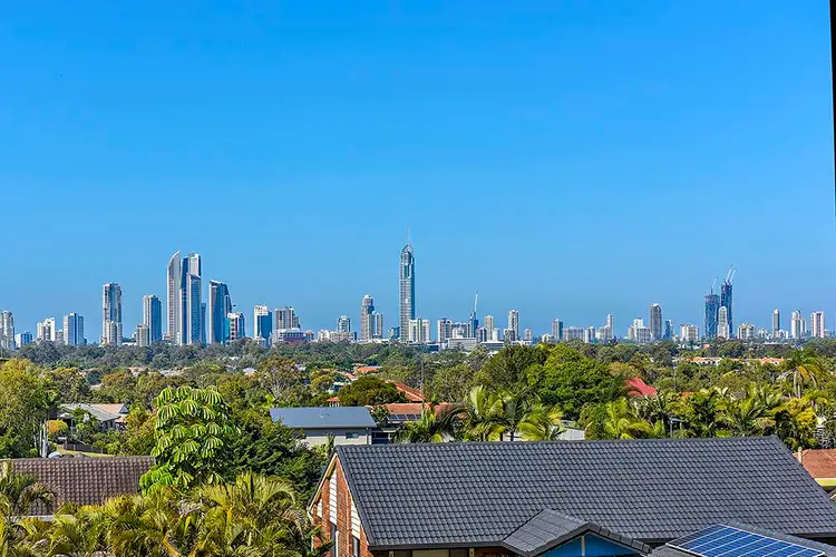 82 Parasol Street, Ashmore QLD 4214