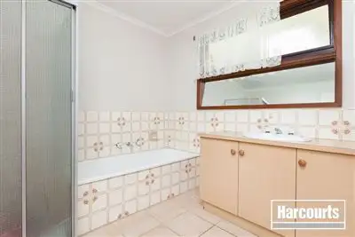 Sixth view of Homely house listing, 7 Hoyle Court, Cranbourne VIC