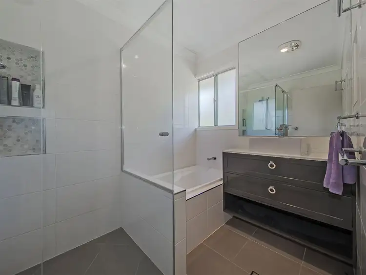 Fifth view of Homely house listing, 2 Parkway road, Daisy Hill QLD 4127