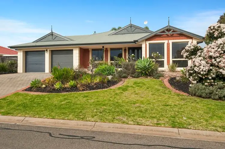 10 Magnolia Crescent, Craigmore SA 5114