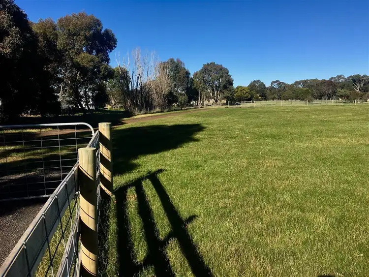 1/77 Eagle Court, Teesdale VIC 3328