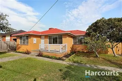 Second view of Homely house listing, 10 Winamurra Crescent, Thomastown VIC 3074