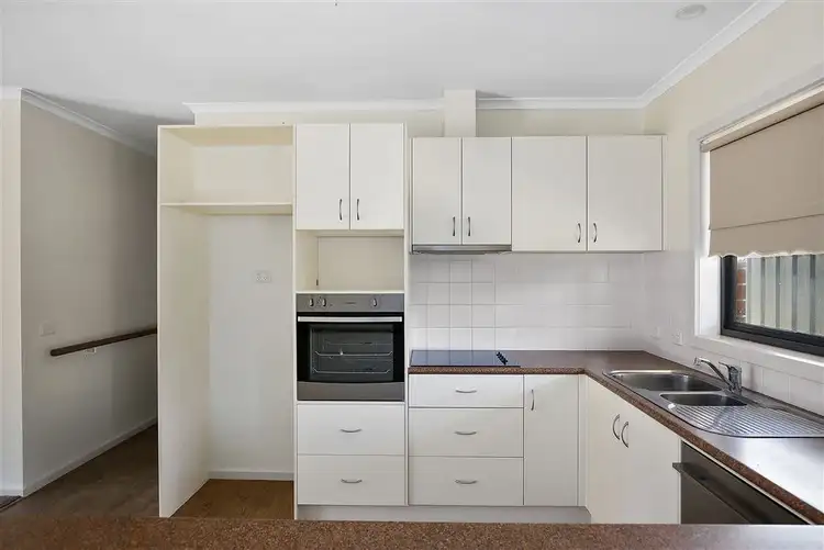 Fourth view of Homely unit listing, 4/17 Shamrock Street, Alexandra VIC 3714