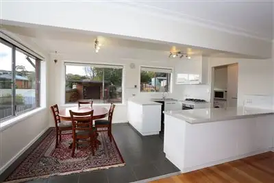 8 Clinton Court, Summerhill TAS 7250