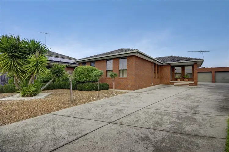 3 Manooka Court, Bell Park VIC 3215