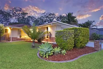 16 Matthews Way, Wakerley QLD 4154