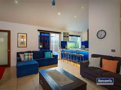 Fifth view of Homely house listing, 6 Rogan Court, Langwarrin VIC 3910
