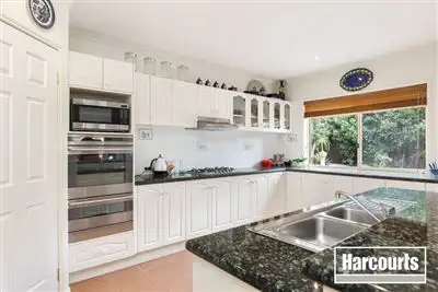 Sixth view of Homely house listing, 4 Begonia Way, Narre Warren South VIC 3805