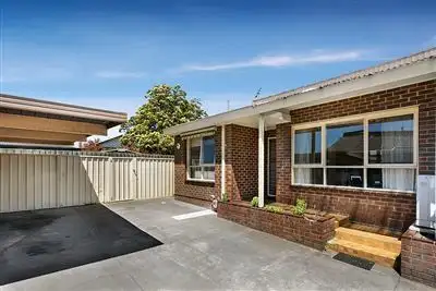 Main view of Homely unit listing, 5/2 Griffiths Street, Reservoir VIC 3073