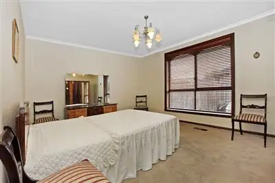 Fourth view of Homely house listing, 1 Daryl Court, Lalor VIC 3075