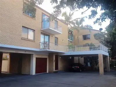 25 Imperial Parade, Labrador QLD 4215