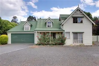 24 South Crescent, Eildon VIC 3713