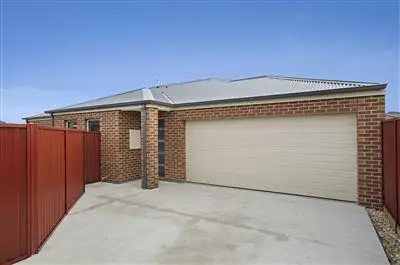 2/20 Thorburn Street, Bell Park VIC 3215