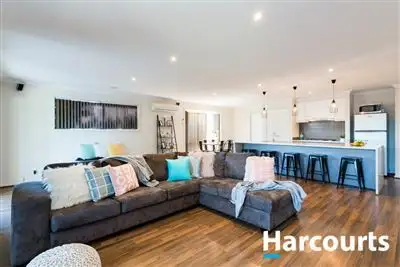 Seventh view of Homely house listing, 3 Lily Place, Cranbourne VIC 3977