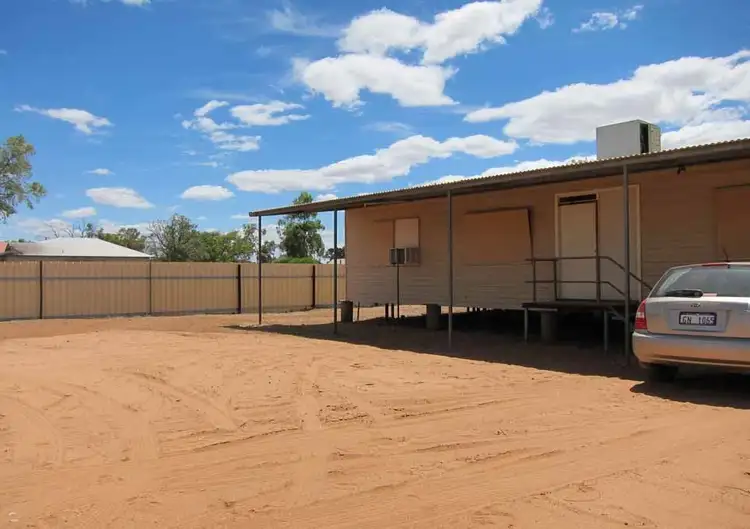 79 Laurie Street, Mount Magnet WA 6638