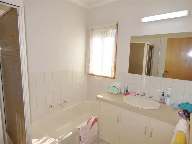 Sixth view of Homely unit listing, 4/4 Pynsent Street, Horsham VIC 3400