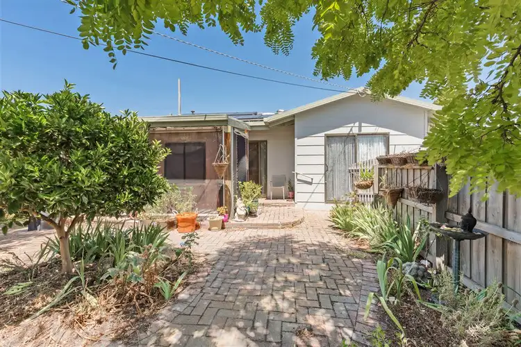 13 Waitara Grove, Norlane VIC 3214