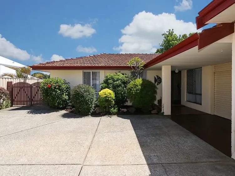 4/11 French Road, Melville WA 6156