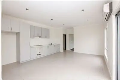 Second view of Homely unit listing, 4/14 Highlands Road, Thomastown VIC 3074