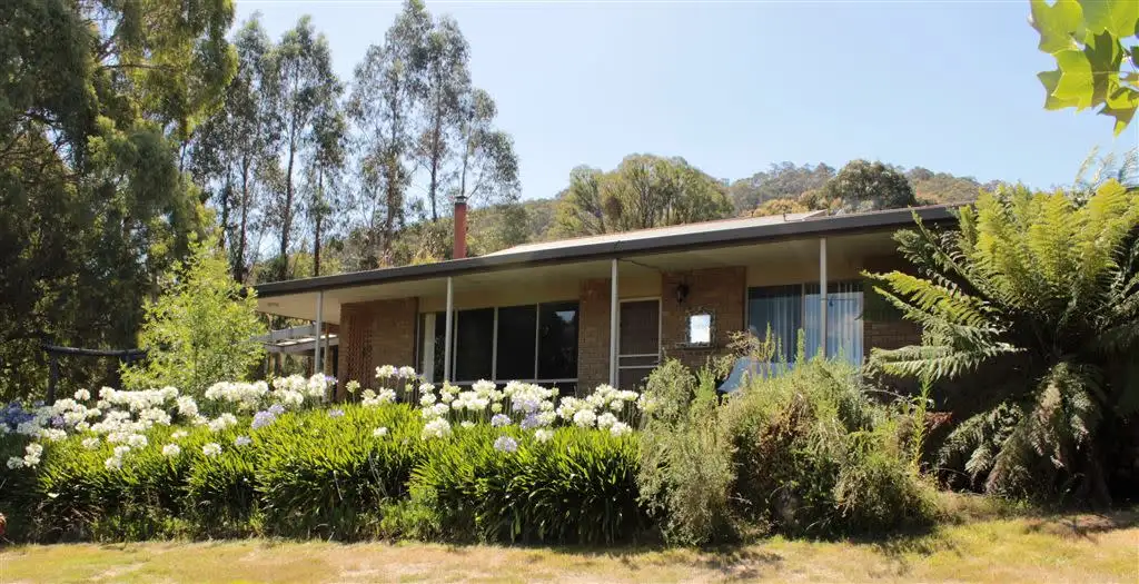 Main view of Homely house listing, 27 Shannon Court, Eildon VIC 3713