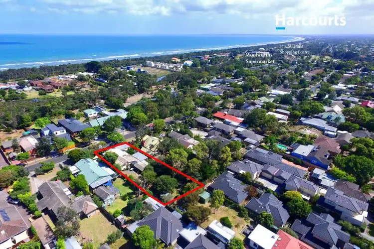 25 Kananook Avenue, Seaford VIC 3198
