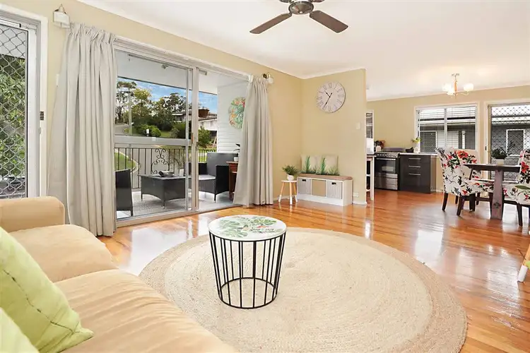 11 Tristania Street, Everton Hills QLD 4053