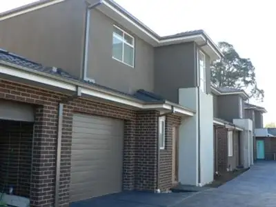Main view of Homely townhouse listing, 2-3/176 Porter Road, Heidelberg Heights VIC 3081