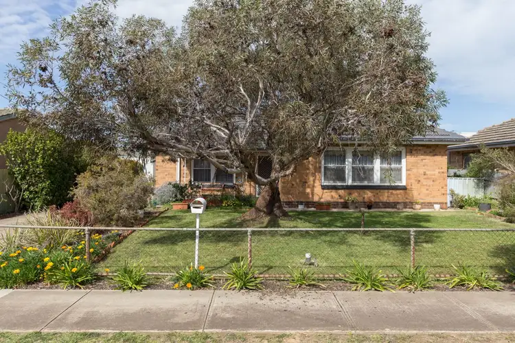 13 Beaconsfield Road, Mansfield Park SA 5012