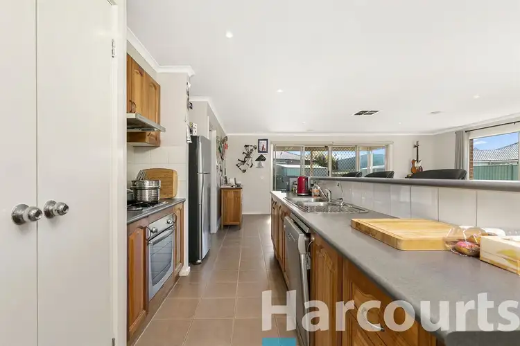 Fifth view of Homely house listing, 6 Oldaker Court, Miners Rest VIC 3352