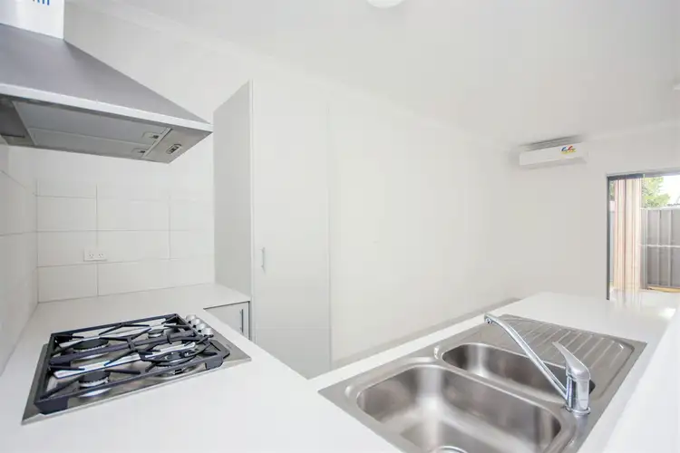 Fifth view of Homely house listing, 4/11 Radney Street, Willagee WA 6156