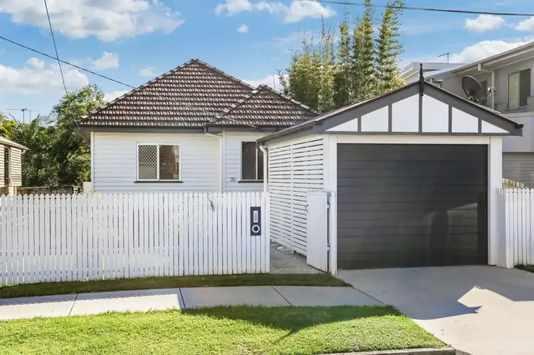 Main view of Homely house listing, 32 Oak Street, Hawthorne QLD 4171