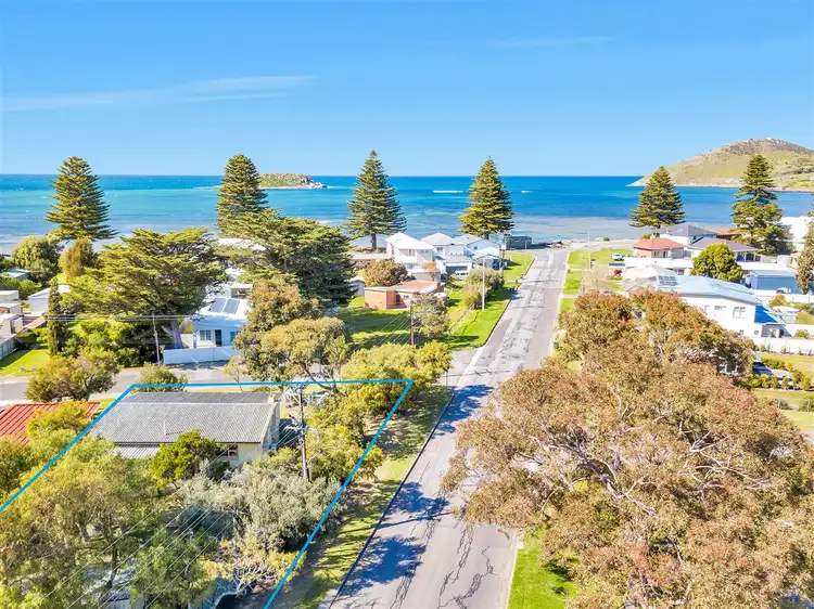 25 Petrel Avenue, Encounter Bay SA 5211