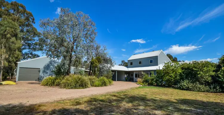 35 Landsman Drive, Nicholson VIC 3882