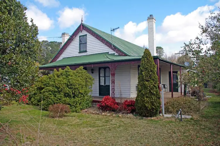 72 Caveat Street, Bombala NSW 2632