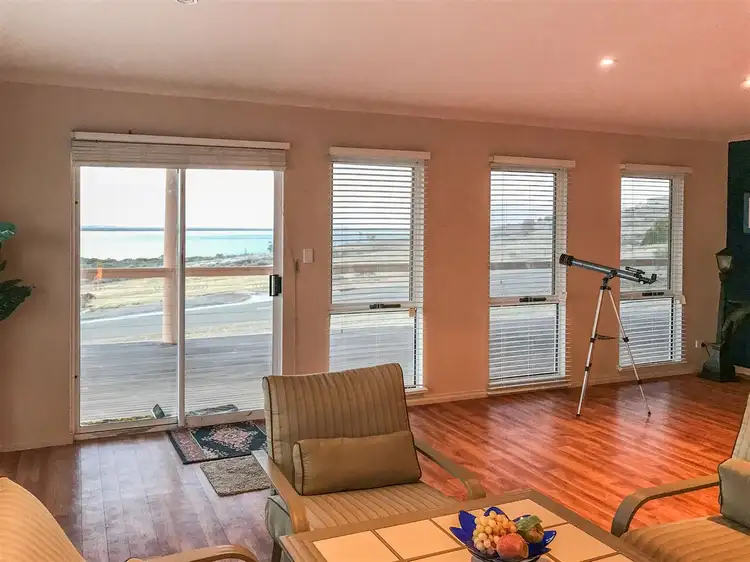 37 Mount Ferguson Drive, Weeroona Island SA 5495