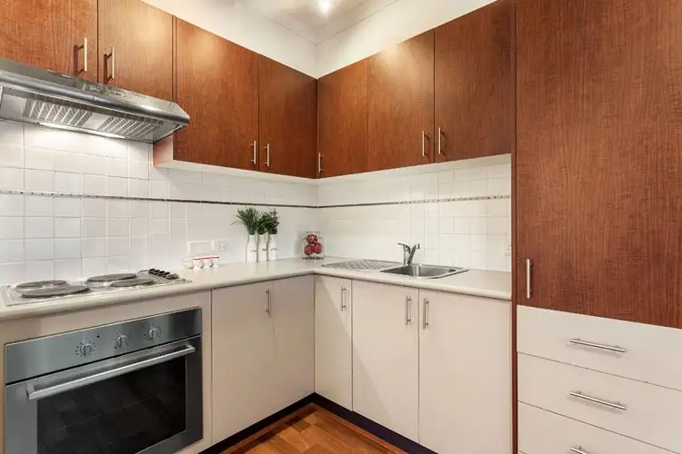 Fourth view of Homely apartment listing, 5/9 Kemp Street, Thornbury VIC 3071