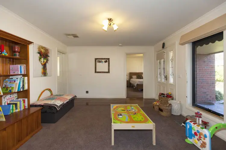 Fifth view of Homely house listing, 8 Kims Close, Ararat VIC 3377