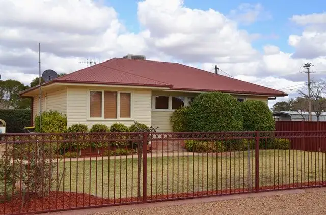62 Bradley Street, Cobar NSW 2835