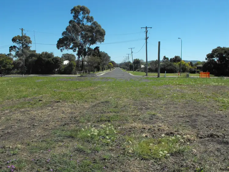 42 Neville Road