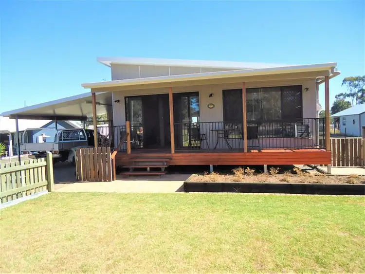 9 Macintyre Street, Leyburn QLD 4365