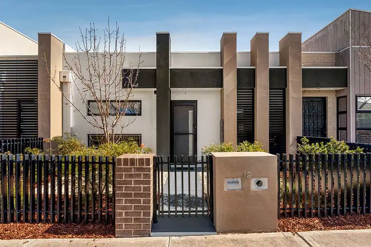 Main view of Homely house listing, 19 Pontoon St, Lalor VIC 3075