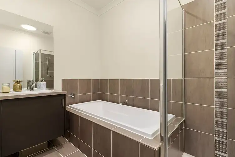 Sixth view of Homely house listing, 19 Pontoon St, Lalor VIC 3075