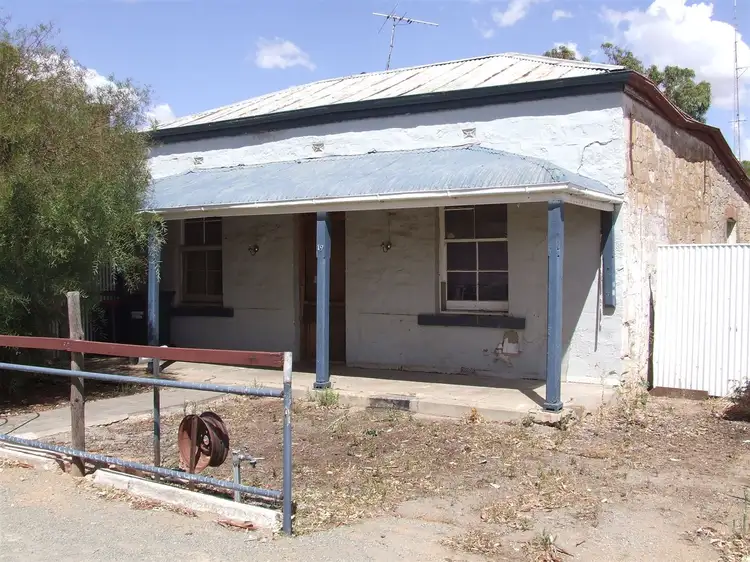 19 Wolfe Street, Jamestown SA 5491
