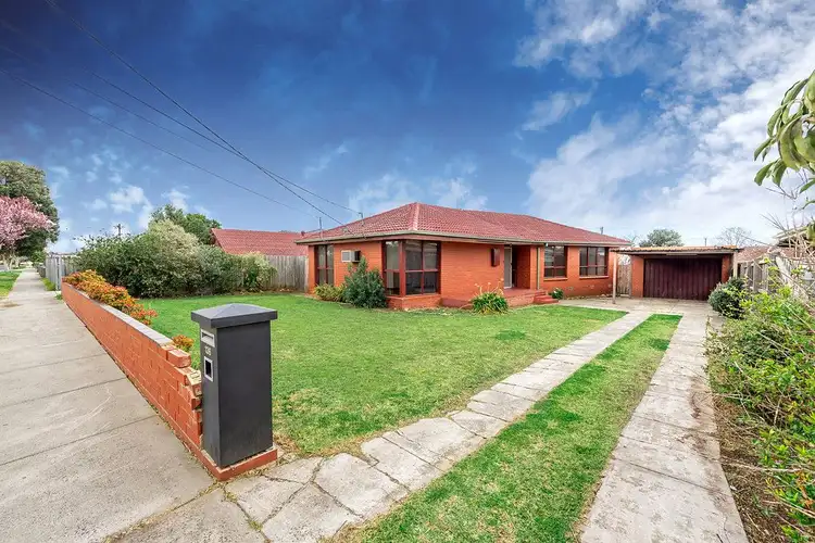 136 Casey Drive, Lalor VIC 3075