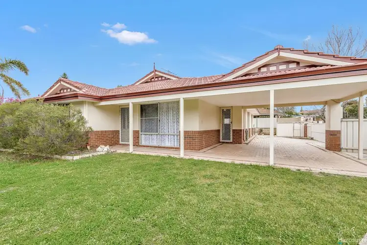 6 Stradbroke Gardens, Ridgewood WA 6030