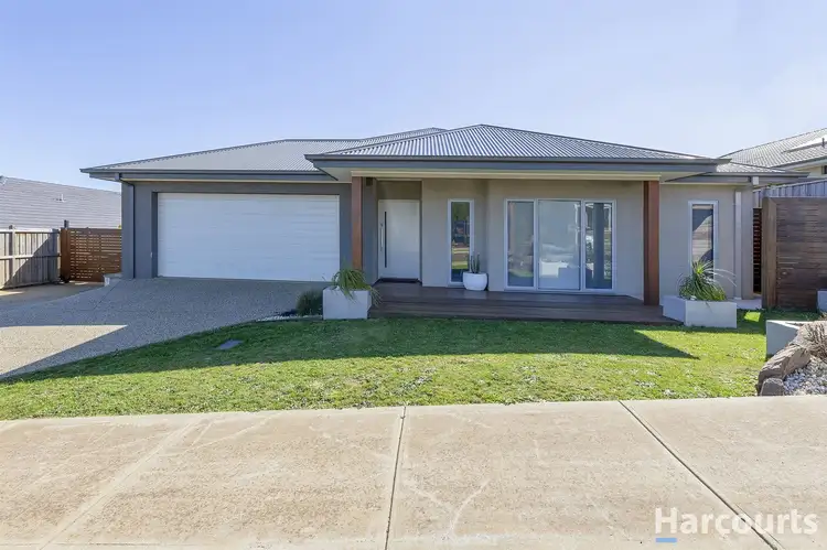 Second view of Homely house listing, 5 Bexley Boulevard, Drouin VIC 3818