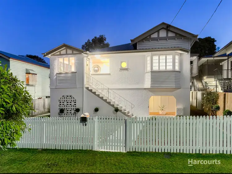 19 Seventh Avenue, Kedron QLD 4031