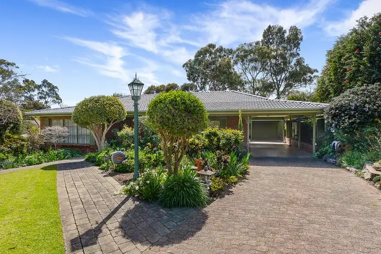 2 Grassdale Rise, Aberfoyle Park SA 5159